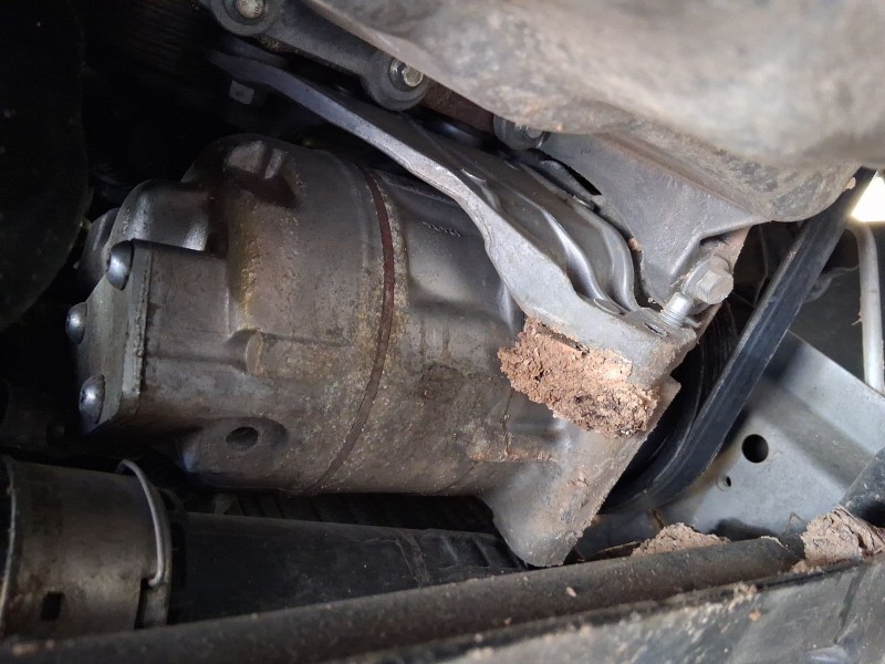 Recambio de compresor aire acondicionado para renault captur i (j5_, h5_) 1.5 dci 90 referencia OEM IAM 926008468R  