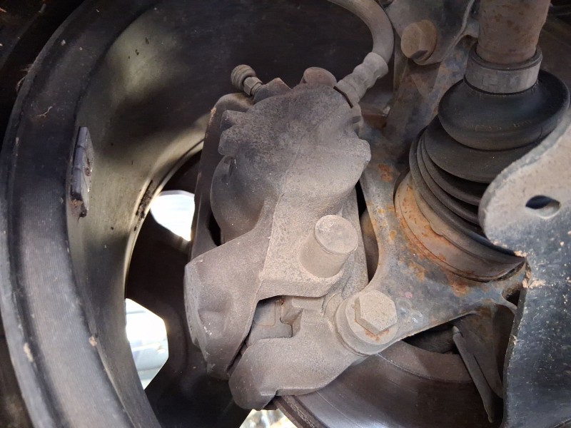 Recambio de pinza freno delantera derecha para renault captur i (j5_, h5_) 1.5 dci 90 referencia OEM IAM 410018218R  