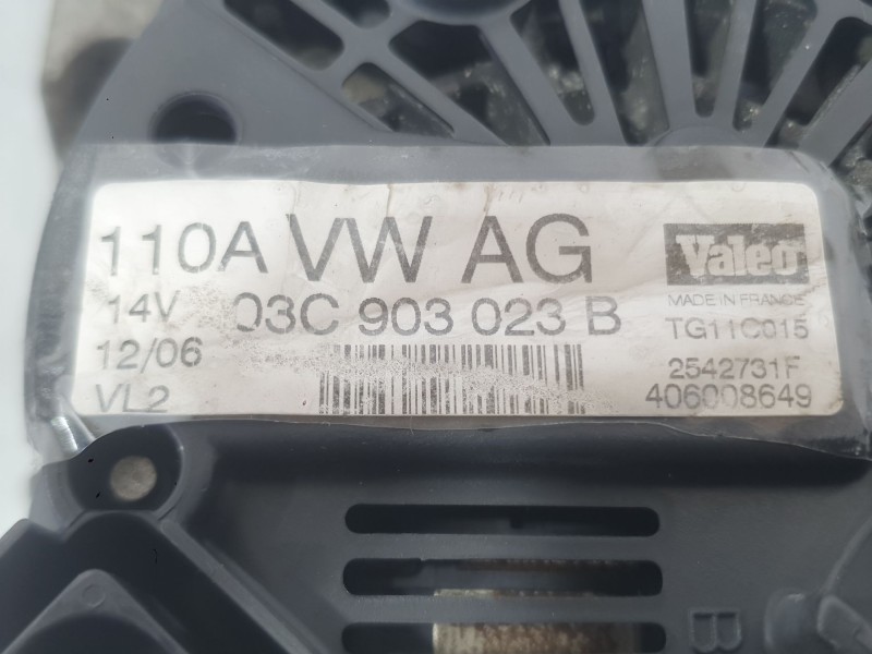 Recambio de alternador para volkswagen golf v (1k1) 1.6 fsi referencia OEM IAM 03C903023B  