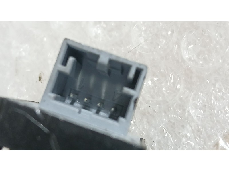 Recambio de mando elevalunas trasero izquierdo para audi a4 b8 avant (8k5) 2.7 tdi referencia OEM IAM 8K0959855AV10  