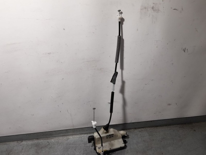 Recambio de cerradura puerta trasera izquierda para peugeot 2008 (--.2013) signature 1.5 hdi 100 cv referencia OEM IAM 981215012