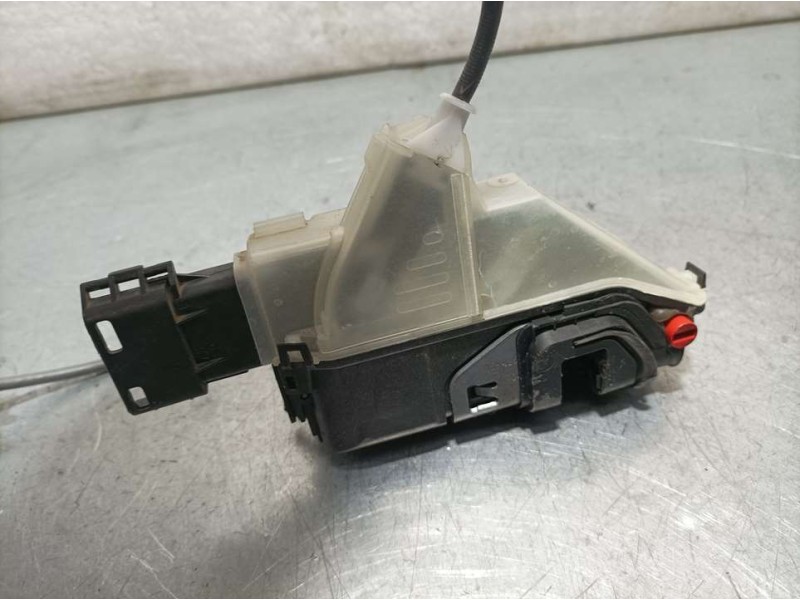 Recambio de cerradura puerta trasera derecha para peugeot 208 (p2) allure referencia OEM IAM 444128 SEM1A006454 ELECTRICA