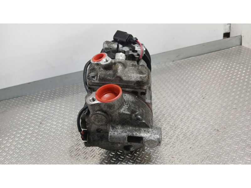 Recambio de compresor aire acondicionado para audi a4 b8 avant (8k5) 2.7 tdi referencia OEM IAM 8K0260805J  