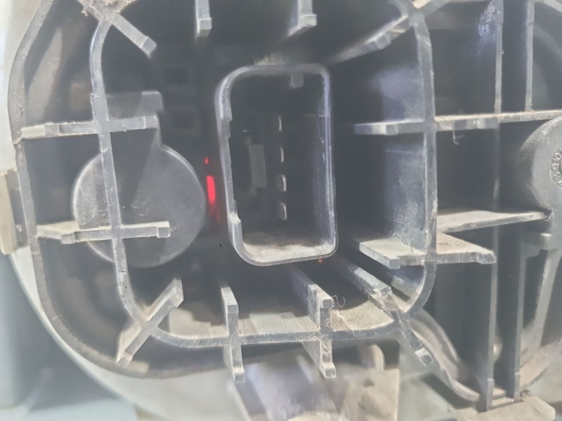 Recambio de piloto trasero izquierdo exterior para volkswagen golf v (1k1) 1.6 fsi referencia OEM IAM 1K6945095AA  