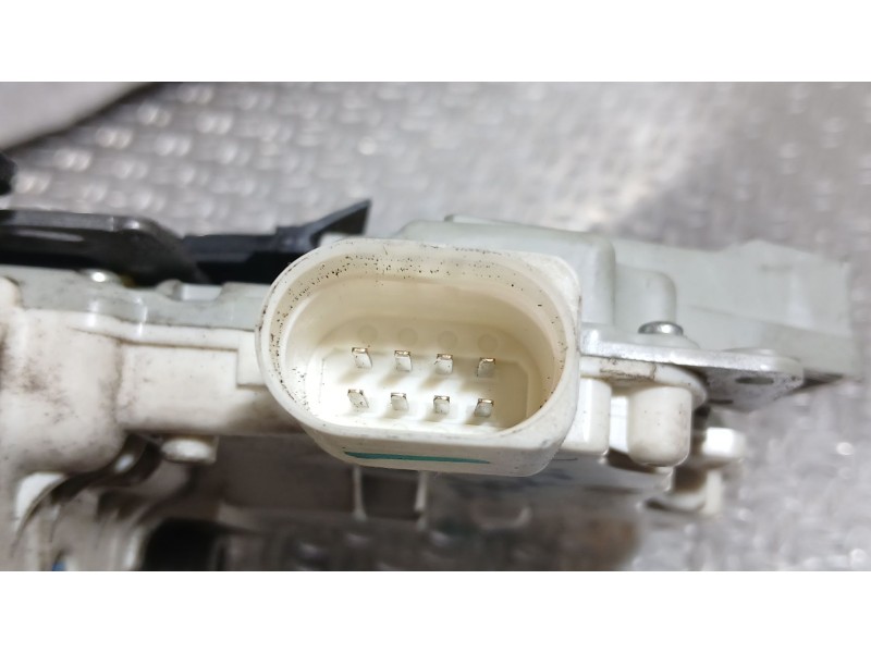 Recambio de cerradura puerta trasera izquierda para audi a4 b8 avant (8k5) 2.7 tdi referencia OEM IAM 8K0839015  
