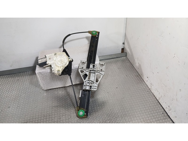 Recambio de elevalunas trasero izquierdo para audi a4 b8 avant (8k5) 2.7 tdi referencia OEM IAM 8K0839461  