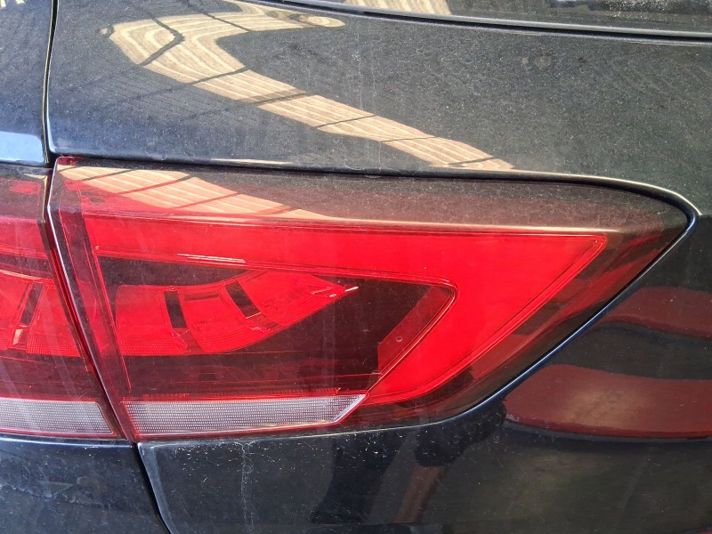 Recambio de piloto trasero izquierdo interior para mg zs suv (azs1) 1.5 vti referencia OEM IAM 10293793  