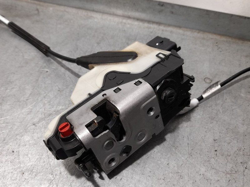 Recambio de cerradura puerta trasera izquierda para peugeot 2008 (--.2013) signature 1.5 hdi 100 cv referencia OEM IAM 981215012