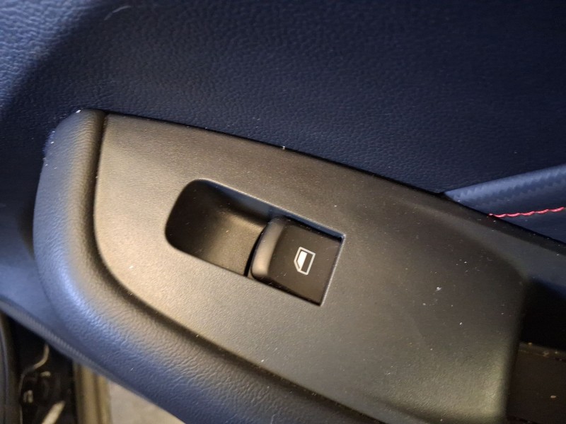 Recambio de mando elevalunas trasero derecho para mg zs suv (azs1) 1.5 vti referencia OEM IAM 10470993  