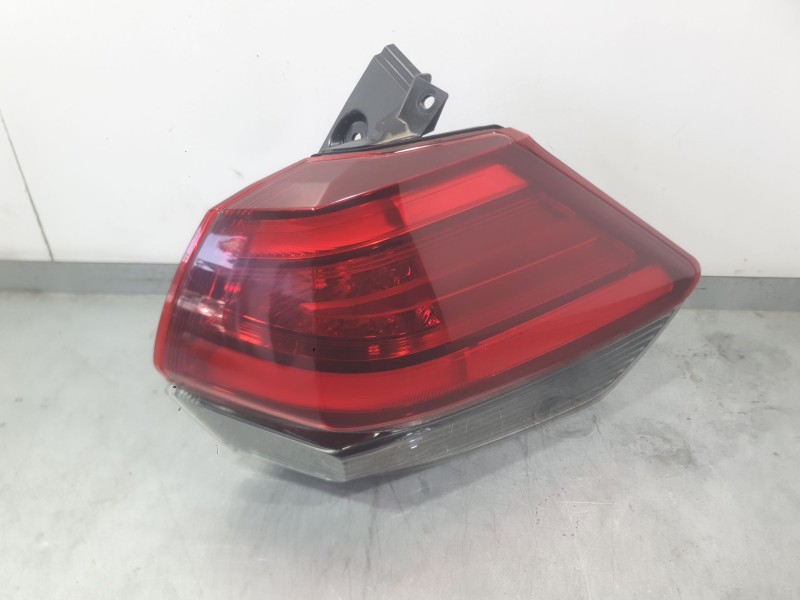 Recambio de piloto trasero derecho exterior para nissan x-trail iii (t32_, t32r, t32rr) 2.0 dci (t32) referencia OEM IAM 265506F