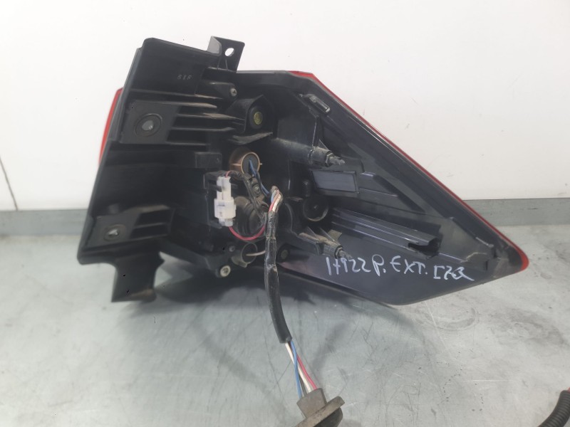 Recambio de piloto trasero izquierdo exterior para nissan x-trail iii (t32_, t32r, t32rr) 2.0 dci (t32) referencia OEM IAM 26555