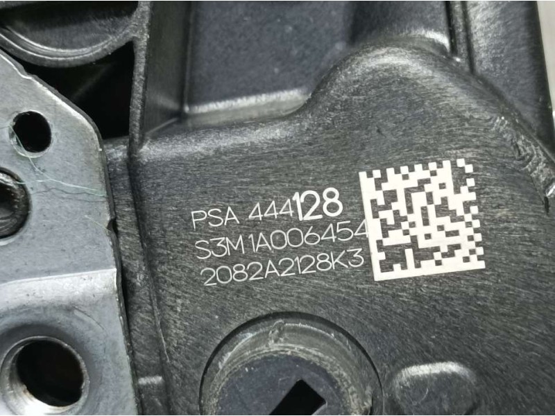 Recambio de cerradura puerta trasera derecha para peugeot 208 (p2) allure referencia OEM IAM 444128 SEM1A006454 ELECTRICA