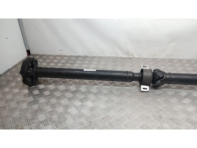 Recambio de transmision central para mercedes-benz clase c (w206) c 300 de (206.208) referencia OEM IAM A2064103701  A2063701