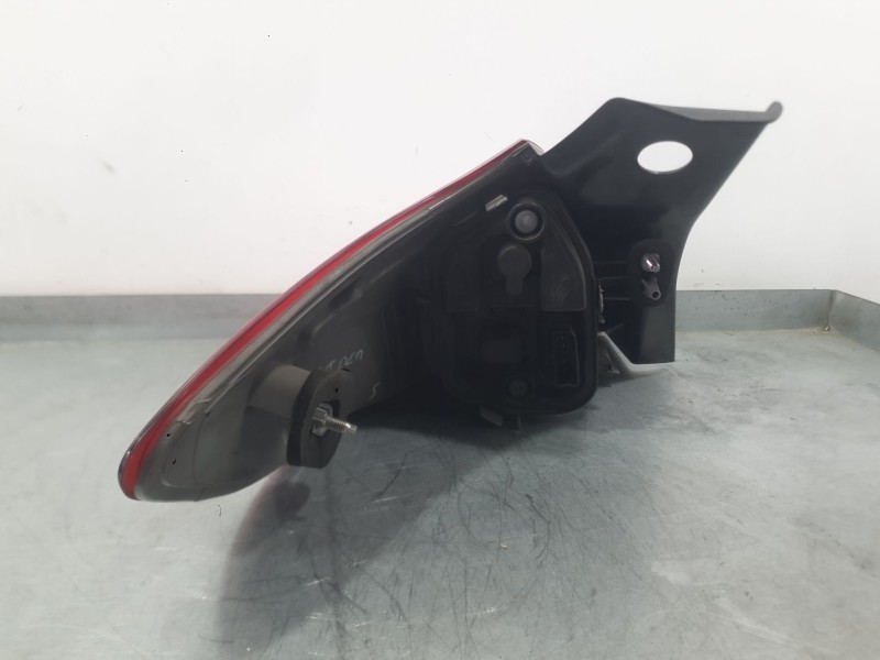 Recambio de piloto trasero derecho exterior para renault megane iii hatchback (bz0/1_, b3_) 1.5 dci referencia OEM IAM 265550548