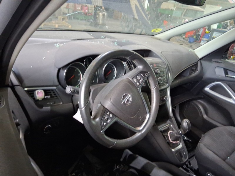 opel zafira tourer c (p12) del año 2012