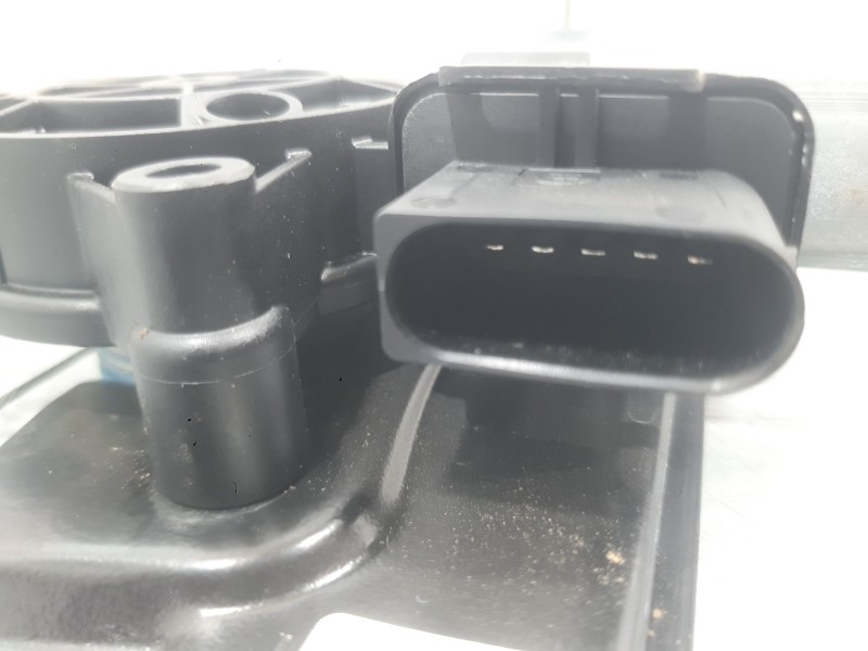 Recambio de elevalunas trasero derecho para bmw x1 (f48) sdrive 18 d referencia OEM IAM 13262410  