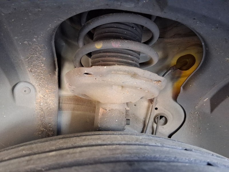 Recambio de amortiguador delantero izquierdo para seat leon (5f1) 1.4 tsi referencia OEM IAM 5Q0413023JA  
