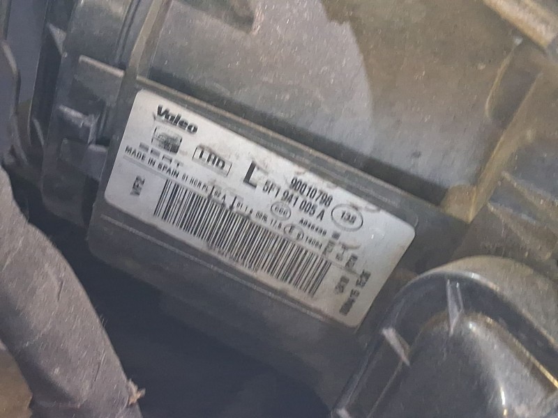 Recambio de faro izquierdo para seat leon (5f1) 1.4 tsi referencia OEM IAM 5F1941005B  