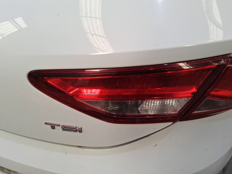 Recambio de piloto trasero derecho interior para seat leon (5f1) 1.4 tsi referencia OEM IAM 5F0945094L  