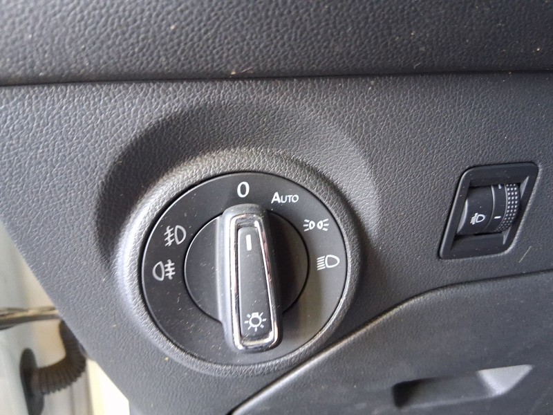 Recambio de mando luces para seat leon (5f1) 1.4 tsi referencia OEM IAM 5G0941431AFWZU  