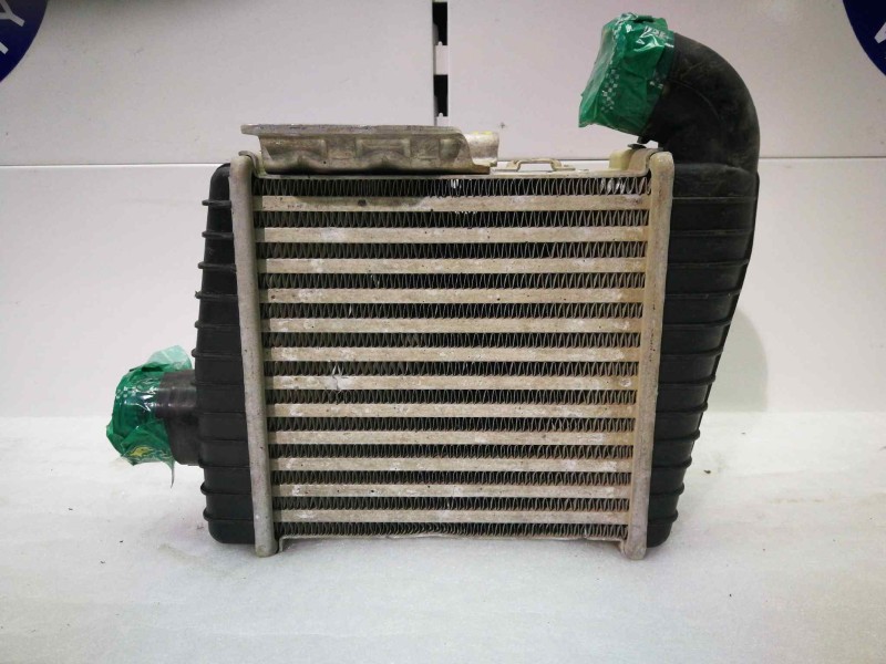 Recambio de intercooler para hyundai elantra (xd) 2.0 crdi cat referencia OEM IAM 8827027010  