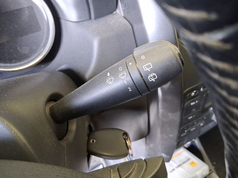 Recambio de mando luces y limpia para dacia duster (hs_) 1.2 tce 125 referencia OEM IAM 255406898R  8201168008