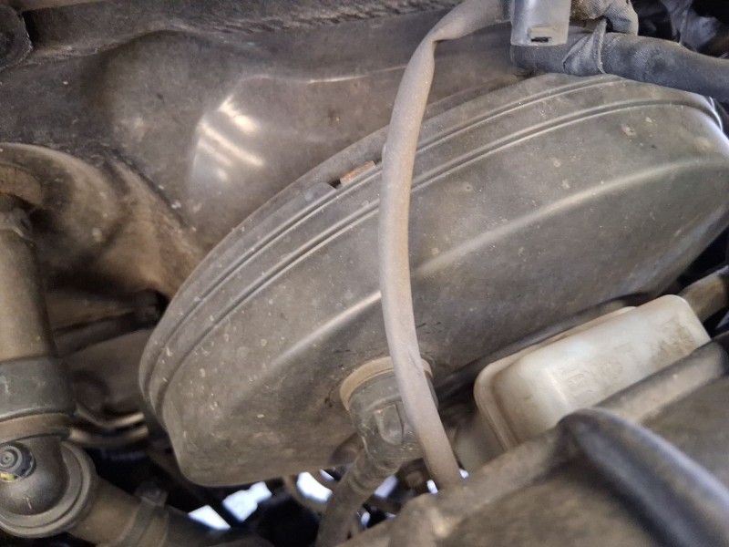Recambio de servofreno para dacia duster (hs_) 1.2 tce 125 referencia OEM IAM 472104244R  
