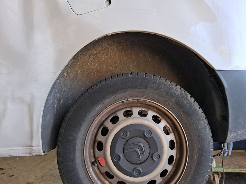 Recambio de plastico pase rueda tras. izq. para citroën jumpy iii furgoneta (v_) 1.5 bluehdi 100 referencia OEM IAM 9857657880  