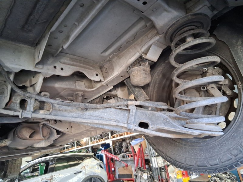 Recambio de mangueta trasera derecha para citroën jumpy iii furgoneta (v_) 1.5 bluehdi 100 referencia OEM IAM   