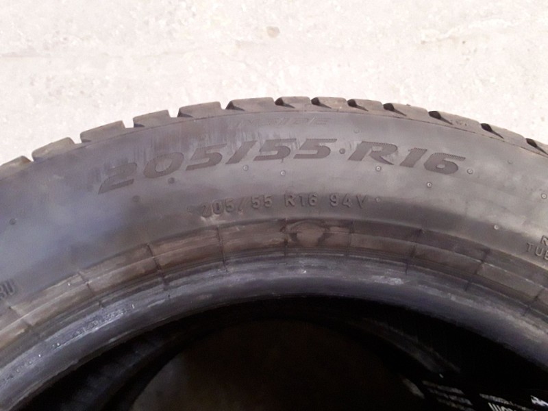 Recambio de neumatico pareja para neumaticos reutilizados - referencia OEM IAM 205551694V PIRELLI 205/55/16/94V