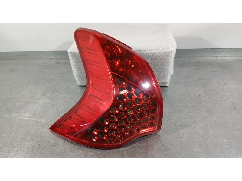 Recambio de piloto trasero izquierdo exterior para peugeot 3008 i monospace (0u_) 2.0 hdi 150 / bluehdi 150 referencia OEM IAM 6
