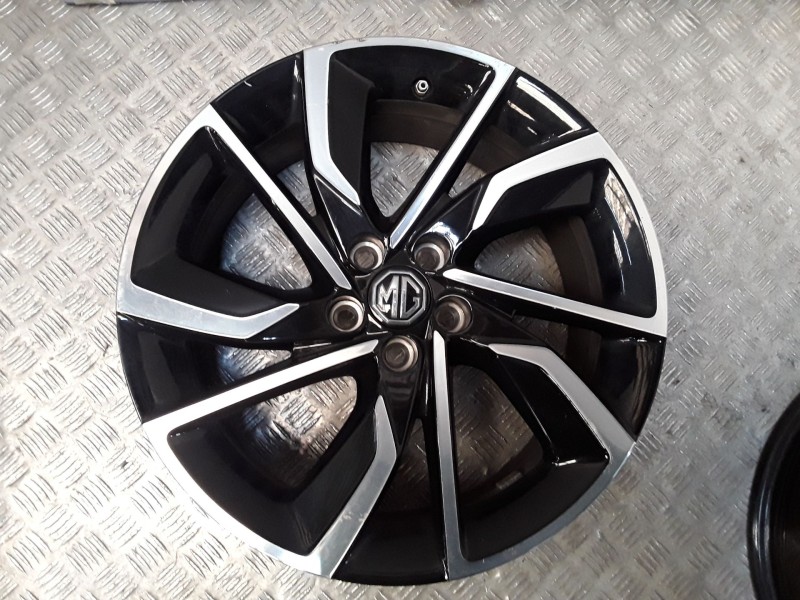 Recambio de juego llantas aluminio para mg zs suv (azs1) 1.5 vti referencia OEM IAM 7X17 5 TORN ET41 ALUMINIO 