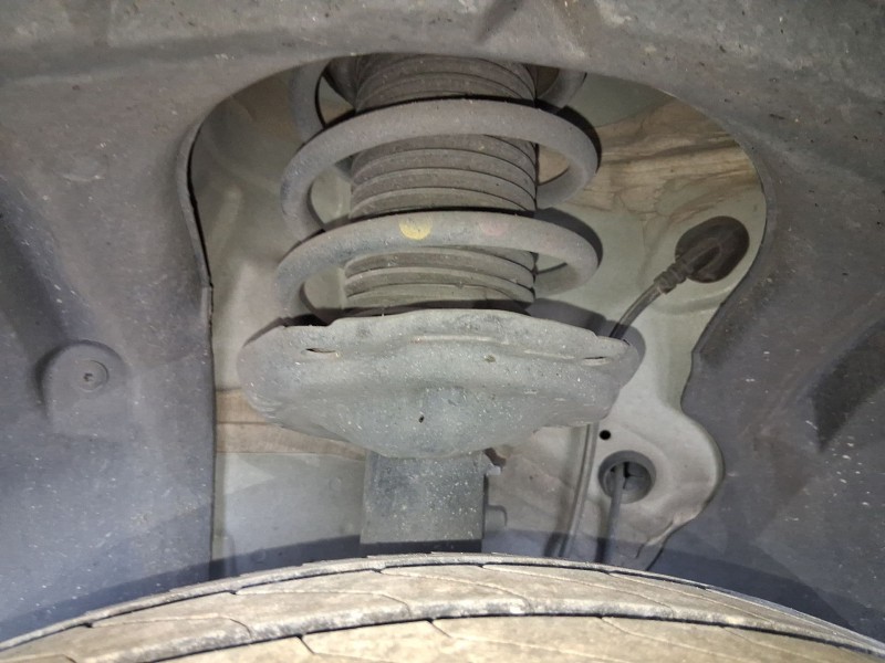 Recambio de amortiguador delantero izquierdo para seat leon st (5f8) 1.2 tsi referencia OEM IAM 5Q0413023JA  