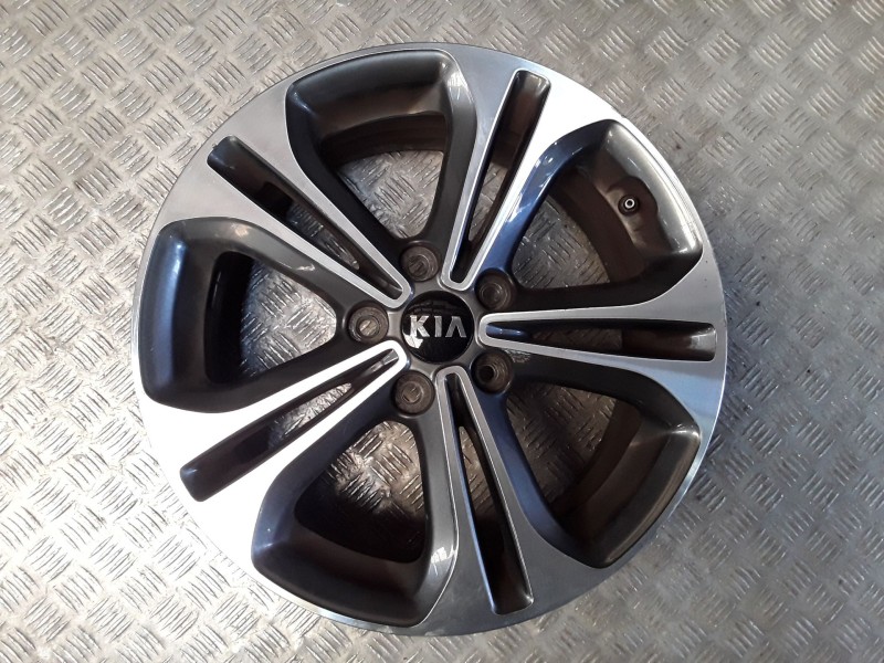 Recambio de llanta aluminio para kia cee´d sportswagon (jd) 1.6 crdi 136 referencia OEM IAM 7X17 5 TORN ET53 ALUMINIO 