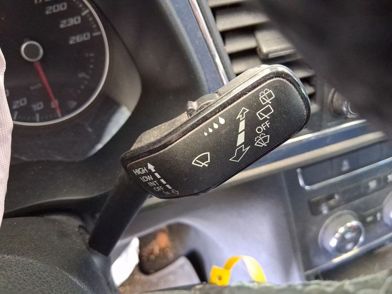Recambio de mando luces y limpia para seat leon st (5f8) 1.2 tsi referencia OEM IAM 5Q0953513RIGI  