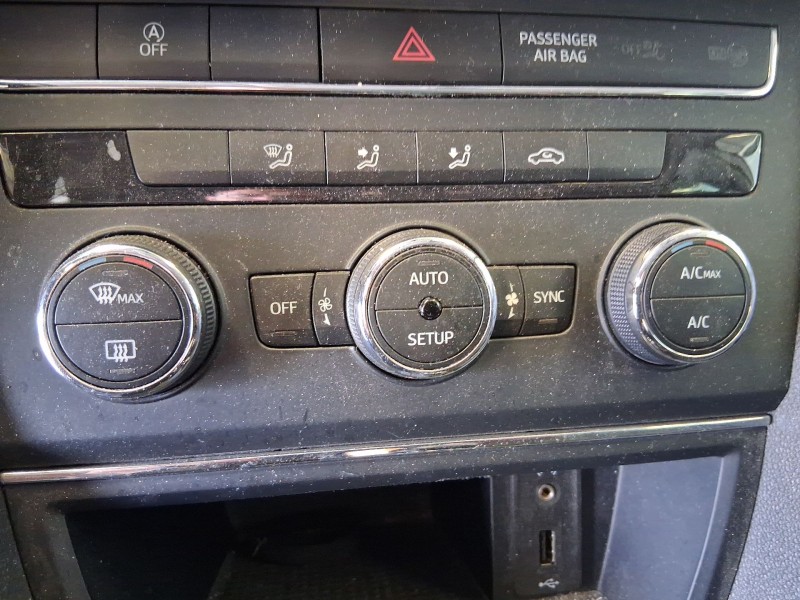 Recambio de mando climatizador para seat leon st (5f8) 1.2 tsi referencia OEM IAM   