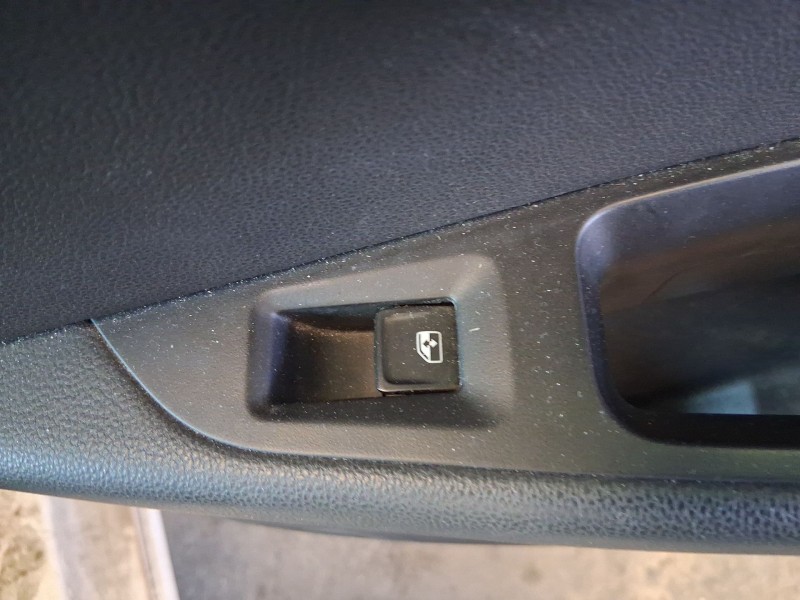 Recambio de mando elevalunas trasero derecho para seat leon st (5f8) 1.2 tsi referencia OEM IAM 5G0959855SIHA  