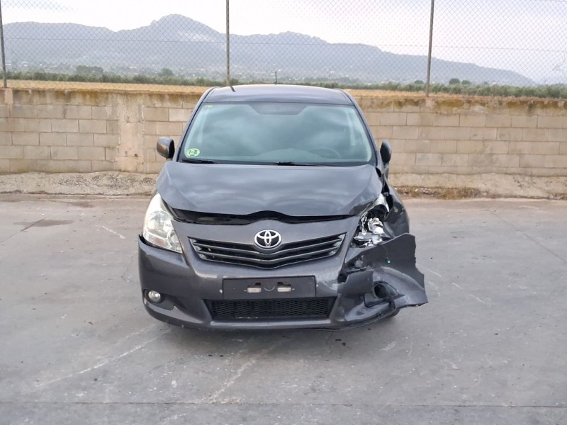 toyota verso (_r2_) del año 2009