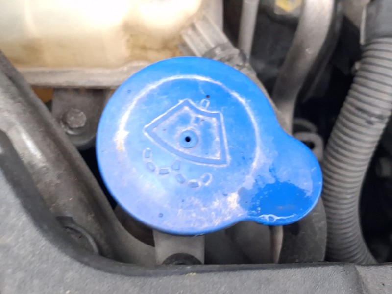 Recambio de deposito limpia para toyota verso (_r2_) 2.0 d-4d (aur20_) referencia OEM IAM 853550F030  