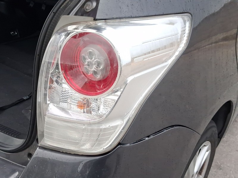 Recambio de piloto trasero derecho para toyota verso (_r2_) 2.0 d-4d (aur20_) referencia OEM IAM 815510F092  