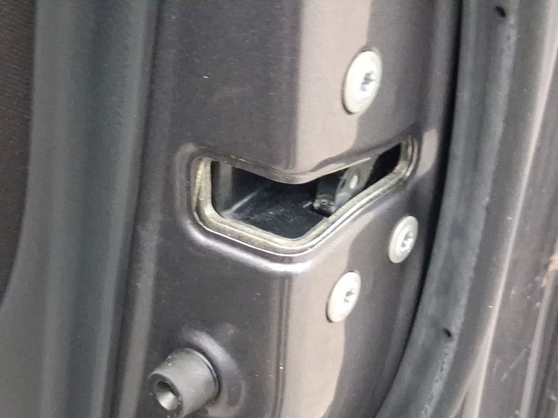 Recambio de cerradura puerta trasera derecha para toyota verso (_r2_) 2.0 d-4d (aur20_) referencia OEM IAM 690500F031  