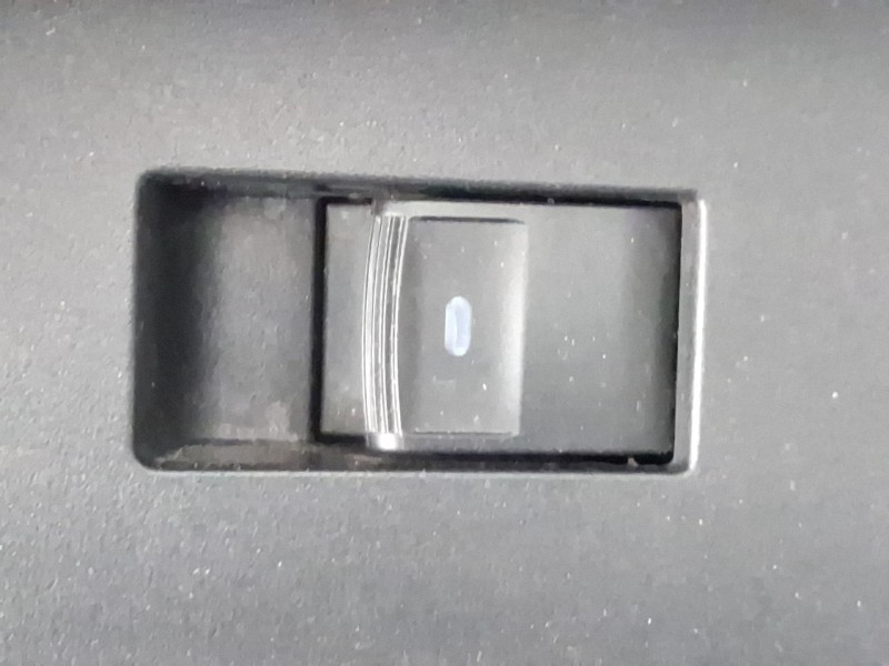 Recambio de mando elevalunas delantero derecho para toyota verso (_r2_) 2.0 d-4d (aur20_) referencia OEM IAM 8481005070  