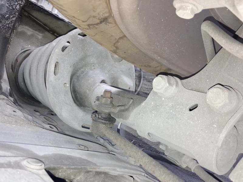 Recambio de amortiguador delantero izquierdo para toyota verso (_r2_) 2.0 d-4d (aur20_) referencia OEM IAM 4852009U31  