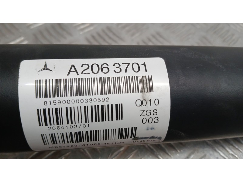 Recambio de transmision central para mercedes-benz clase c (w206) c 300 de (206.208) referencia OEM IAM A2064103701  A2063701