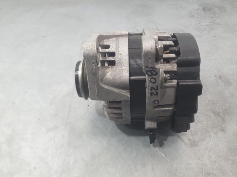 Recambio de alternador para hyundai i20 ii (gb, ib) 1.0 t-gdi referencia OEM IAM 3730004200  