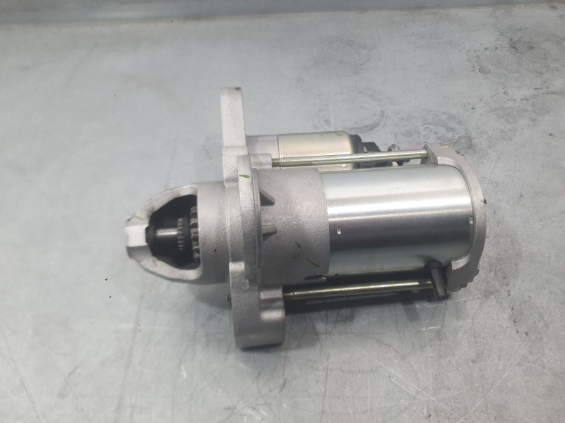 Recambio de motor arranque para dacia sandero iii 1.0 tce 90 eco-g referencia OEM IAM 233008820R  