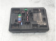 CAJA RELES / FUSIBLES 284B71965R 