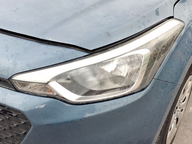 Recambio de faro izquierdo para hyundai i20 ii (gb, ib) 1.2 referencia OEM IAM 92101C8000  
