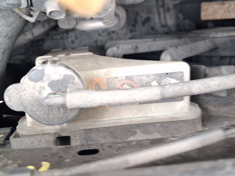 Recambio de electroventilador para hyundai i20 ii (gb, ib) 1.2 referencia OEM IAM 25380C8050 C/DEPOSITO DE EXPANSIÓN 