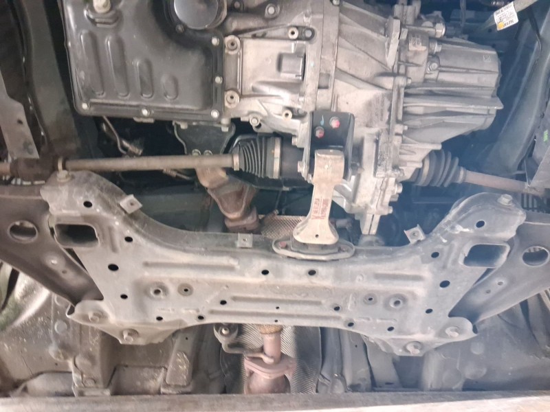 Recambio de puente delantero para hyundai i20 ii (gb, ib) 1.2 referencia OEM IAM 62400C8000  